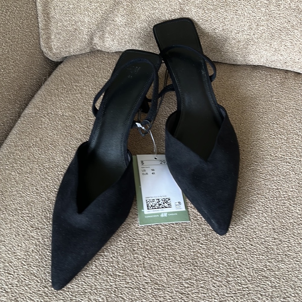H&M Black Fx Suede Slingback Closed Toe New Size 10 2 inch